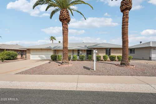 9520 W Shiprock Dr, Sun City, AZ, 85351-2913 | Card Image