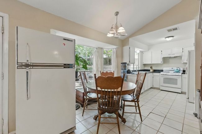 4802 Peach Grove Ct, House other with 5 bedrooms, 2 bathrooms and 2 parking in Austin TX | Image 7