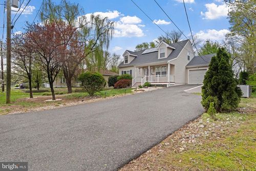 168 Fairfax Dr, CINNAMINSON, NJ, 08077-2133 | Card Image