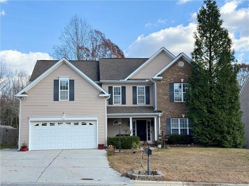 5712 Election Oak Dr, High Point, NC, 27265-3270 | Card Image