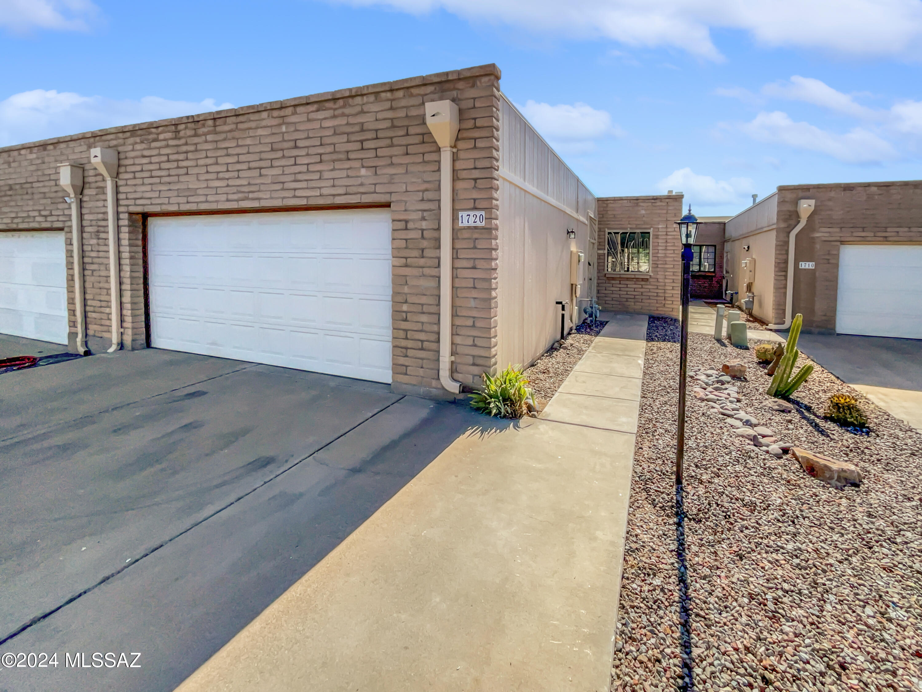 Traub Dr, Tucson, AZ 85710