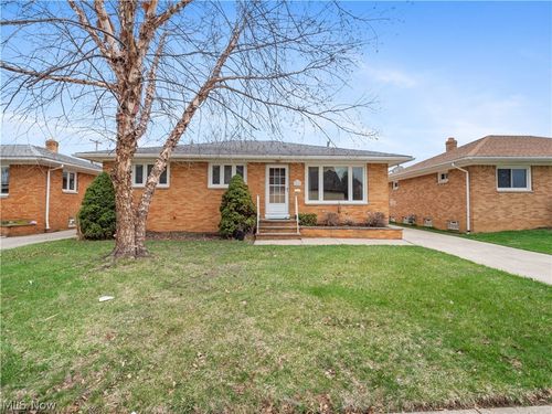 3406 Marioncliff Drive, Parma, OH, 44134 | Card Image
