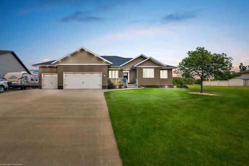 5143 45 St, Viking, AB, T0B4N0 | Card Image