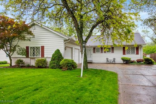 817 Washington Ave, Elyria, OH, 44035-3606 | Card Image