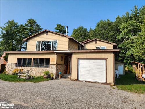 2831 60 Highway, Dwight, ON, P0A1H0 | Card Image