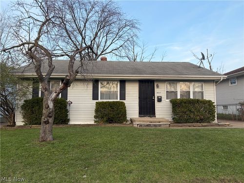 4027 Crest Dr, Cleveland, OH, 44109-3016 | Card Image