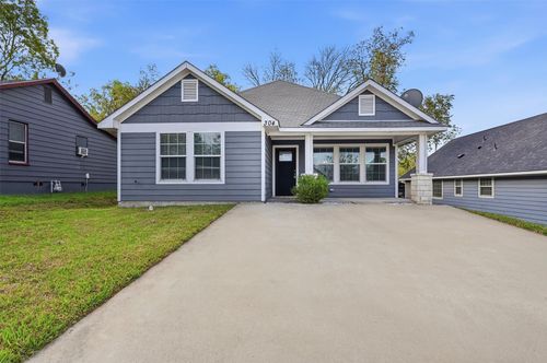 304 E Hull St, Denison, TX, 75021-4922 | Card Image