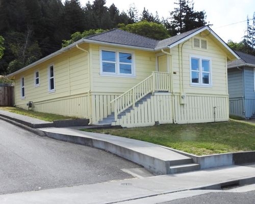 558 B St, Scotia, CA, 95565-9713 | Card Image