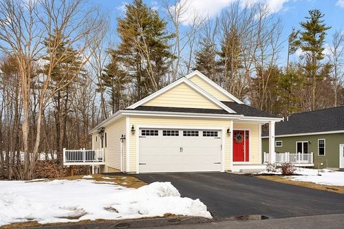 16-16 Currier Lane, Fremont, NH, 03044 | Card Image