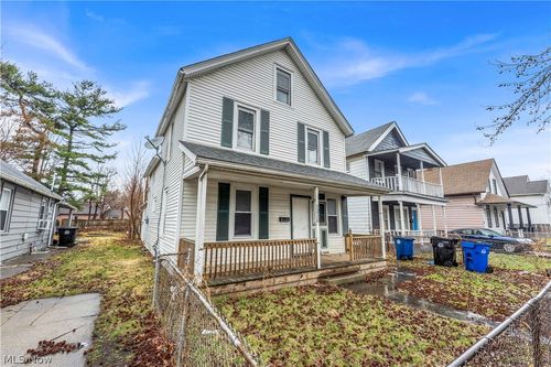 7210 Colgate Ave, Cleveland, OH, 44102-4218 | Card Image