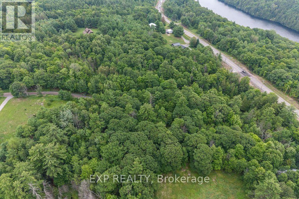 Land in McNab/Braeside 5