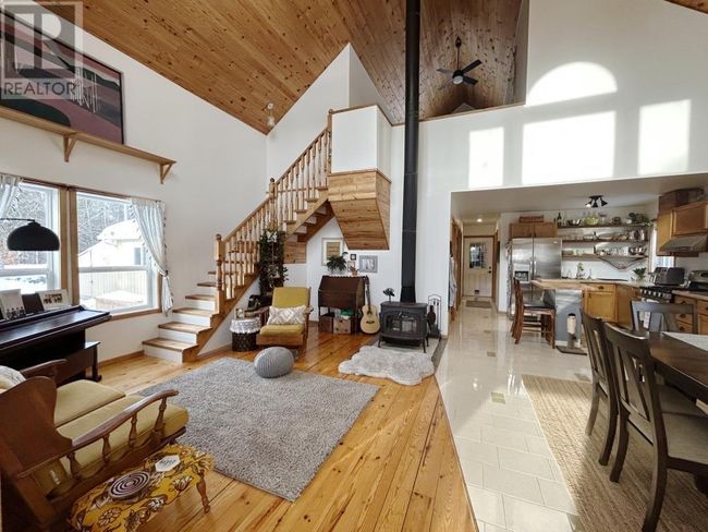 221 Nickel Lake Shores Rd, Home with 3 bedrooms, 2 bathrooms and null parking in Fort Frances ON | Image 15