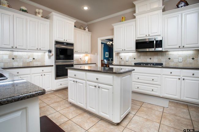 11208 Marsh Wren Cir, House other with 4 bedrooms, 3 bathrooms and null parking in Flint TX | Image 10