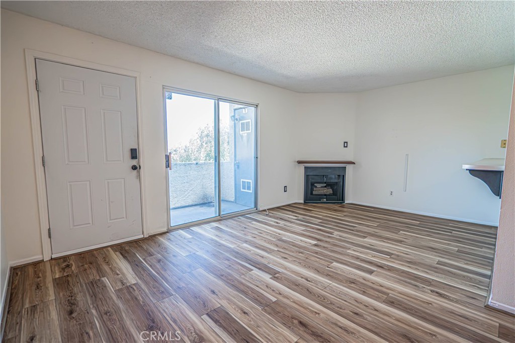 Residential in Canyon Country 4