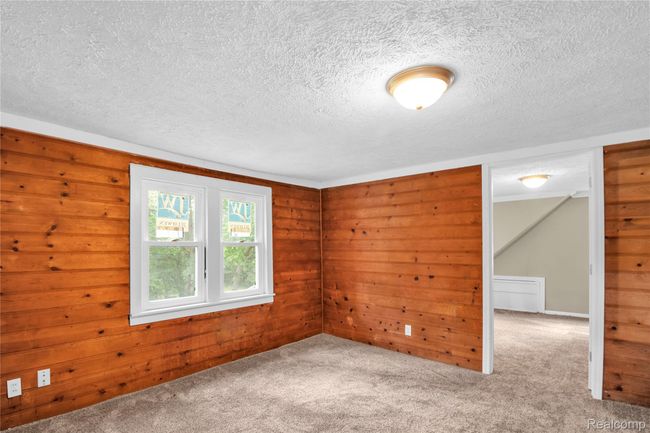 Upstairs sitting room | Image 18