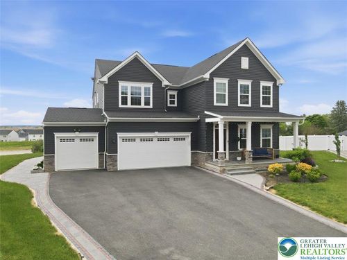 6461 Scenic View Dr, MACUNGIE, PA, 18062-8686 | Card Image