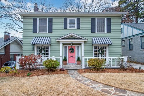 206 Linwood Ct, Little Rock, AR, 72205-4243 | Card Image