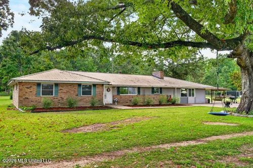 631 Red Hill Church Rd, Lumberton, MS, 39455-5654 | Card Image