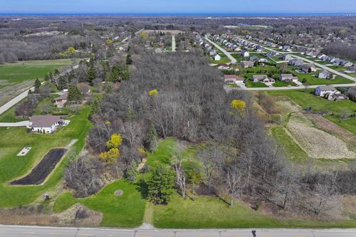 6130 Northwestern Avenue Avenue, Caledonia, WI, 53406 | Card Image