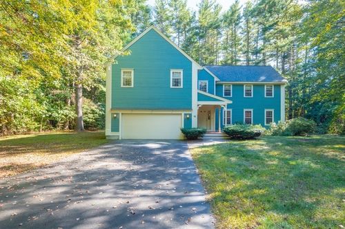 15 Squannacook Dr, Groton, MA, 01450-1139 | Card Image