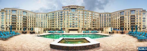 100 Alexander Way, Edgewater, NJ, 07020-2500 | Card Image
