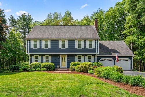 79 Medway St, Norfolk, MA, 02056-1348 | Card Image