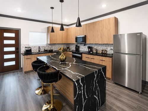 b-8018 Attwater St, Houston, TX, 77028-4651 | Card Image