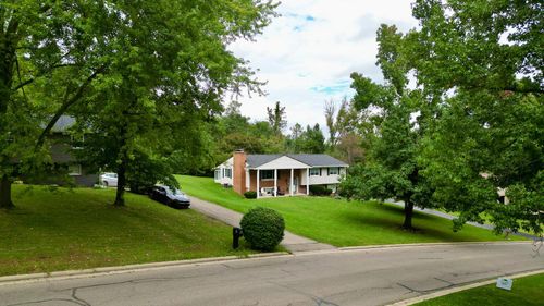 5 Applewood Dr, Chillicothe, OH, 45601-1902 | Card Image