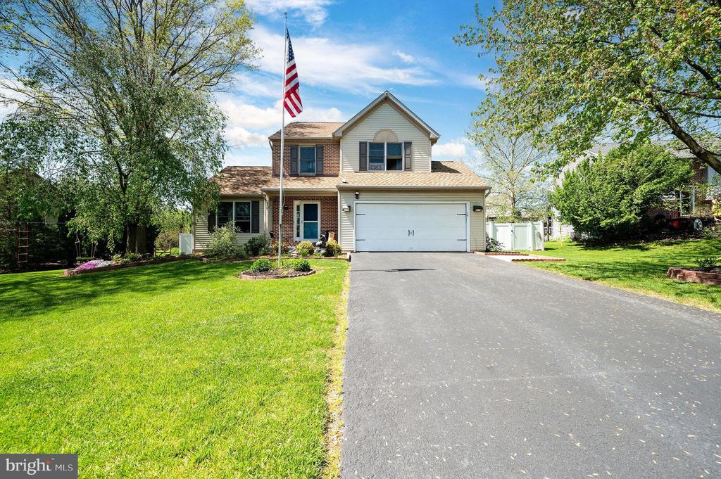 Village Spring Ln, Reinholds, PA 17569