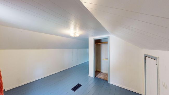 Upstairs bedroom | Image 21