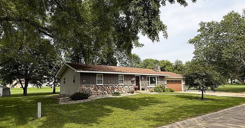 112 Orchard Cir, Montevideo, MN, 56265-2010 | Card Image