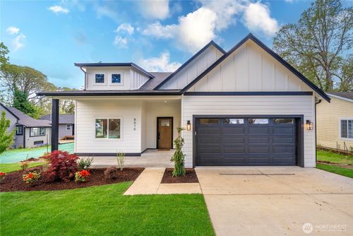 8616 Moreland Ave Sw, Lakewood, WA, 98498-3532 | Card Image