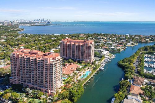 7g-10 Edgewater Dr, Coral Gables, FL, 33133-6964 | Card Image