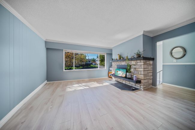 1256 Lee Street, House other with 6 bedrooms, 3 bathrooms and 2 parking in White Rock BC | Image 25