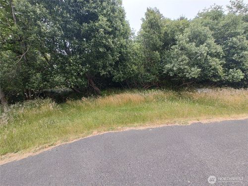 660 Alder Ct Ne, Ocean Shores, WA, 98569-9201 | Card Image