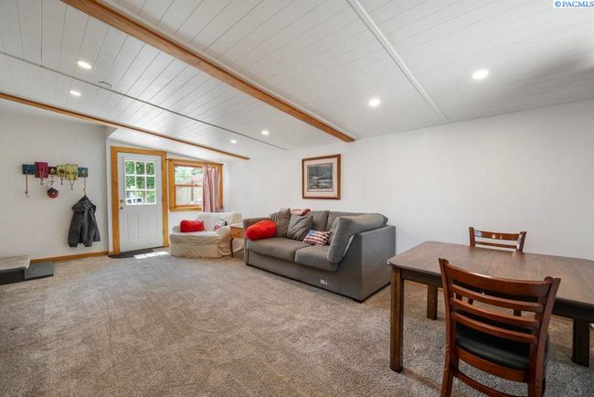 312 Nw Harrison St, Home with 2 bedrooms, 2 bathrooms and null parking in Pullman WA | Image 12