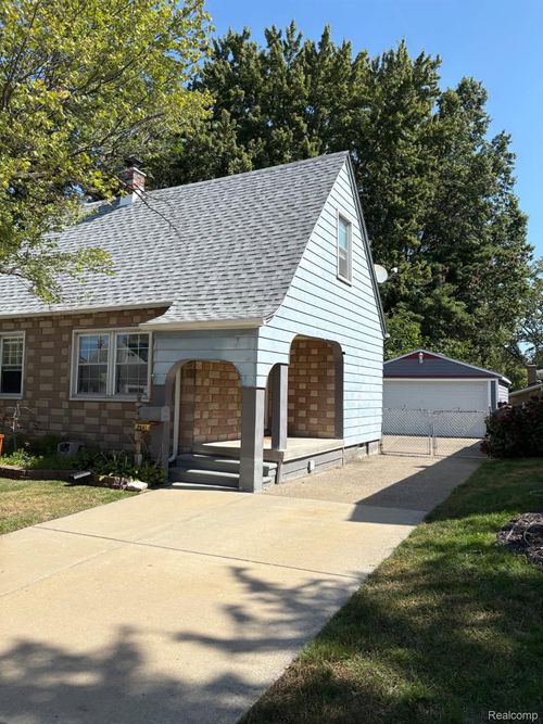 2841 Homeplace St, Dearborn, MI, 48124-4453 | Card Image