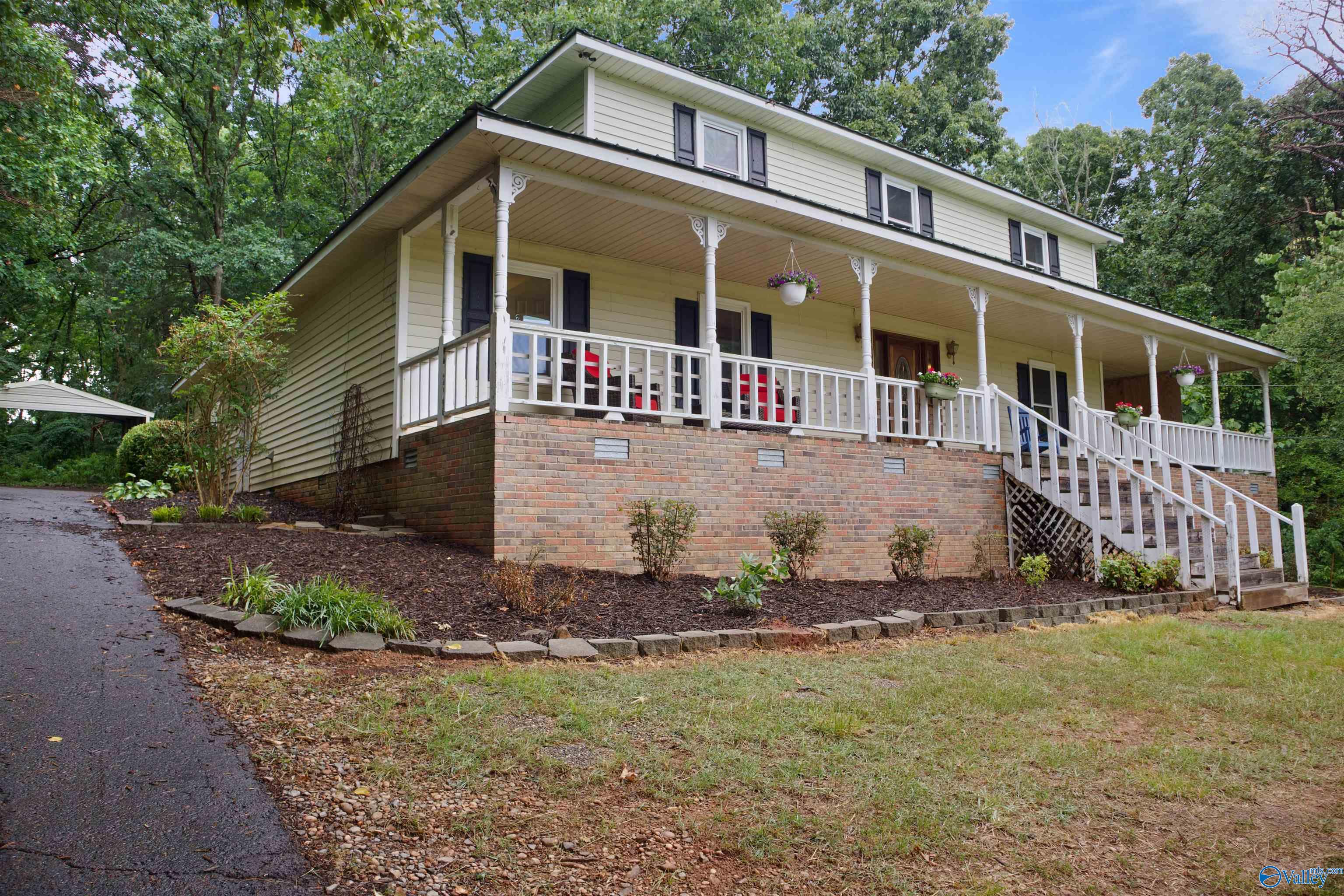 Center Springs Rd, Somerville, AL 35670