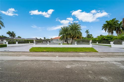 3265 Sw 129th Ave, Miami, FL, 33175-2509 | Card Image