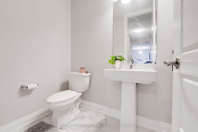 1476 Mockingbird Sq, House other with 4 bedrooms, 5 bathrooms and 2 parking in Pickering ON | Image 15