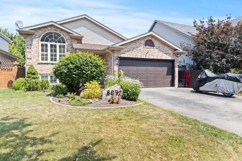 8097 Woodsview Cres, Niagara Falls, ON, L2H3G3 | Card Image