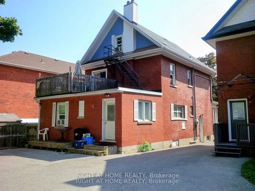 2-116 Brock St E, Oshawa, ON, L1G1S1 | Card Image