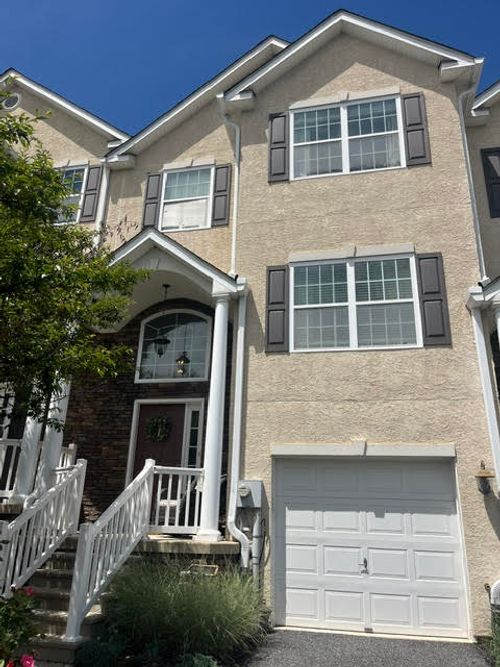 2212 Rising Hill Rd, Whitehall, PA, 18052-3983 | Card Image