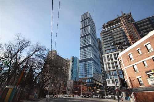 2507-181 Dundas Street E, Toronto, ON, N5A1Z4 | Card Image