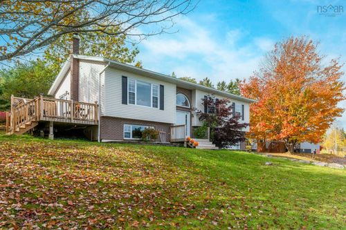 85 Knickle Rd, Lunenburg, NS, B0J2C0 | Card Image