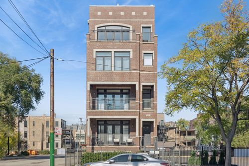 1r-744 W Belmont Ave, Chicago, IL, 60657-9250 | Card Image