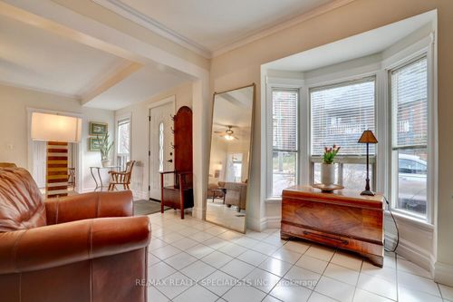 17 Foster St, Hamilton, ON, L8N1Z7 | Card Image