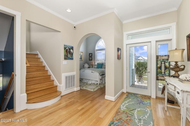 with front door entrance | Image 33