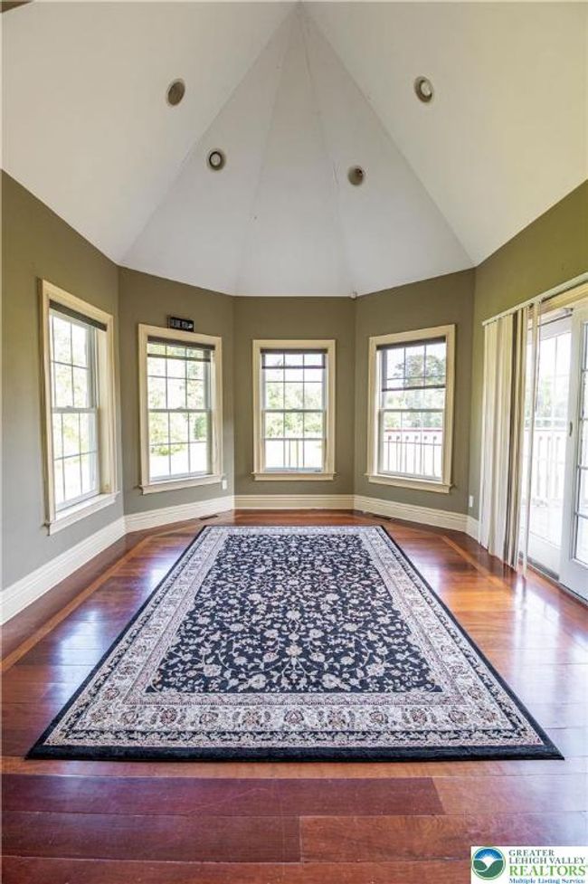 226 Sonny Dr, House other with 7 bedrooms, 6 bathrooms and null parking in Wind Gap PA | Image 16