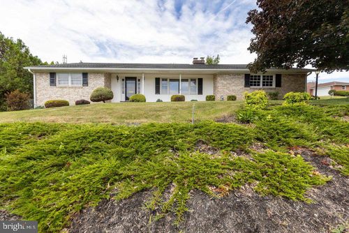 222 Harvest Ln, CHAMBERSBURG, PA, 17202-4433 | Card Image